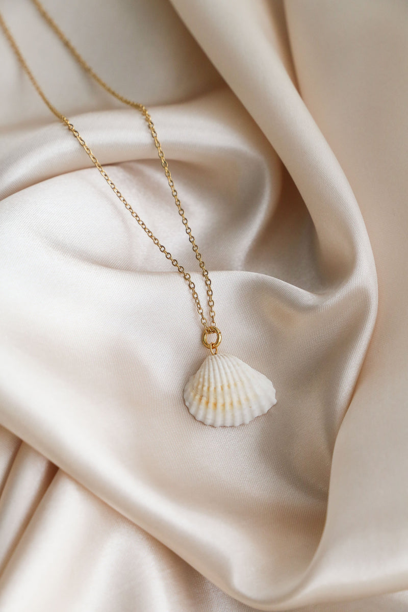 Porto Cervo Necklace - Boutique Minimaliste has waterproof, durable, elegant and vintage inspired jewelry