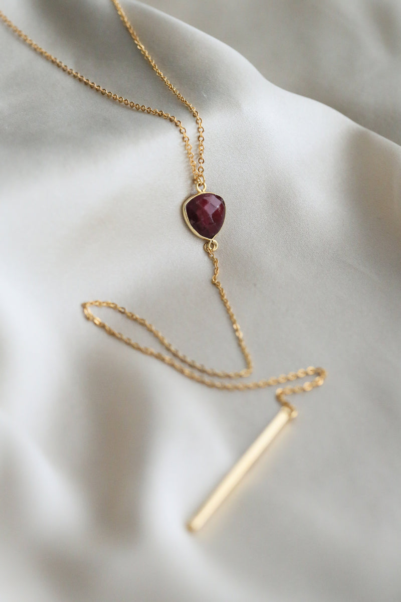 Precious Stones Lariat Necklaces - Boutique Minimaliste has waterproof, durable, elegant and vintage inspired jewelry
