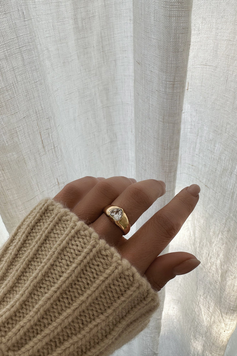 Rachelle Ring - Boutique Minimaliste has waterproof, durable, elegant and vintage inspired jewelry