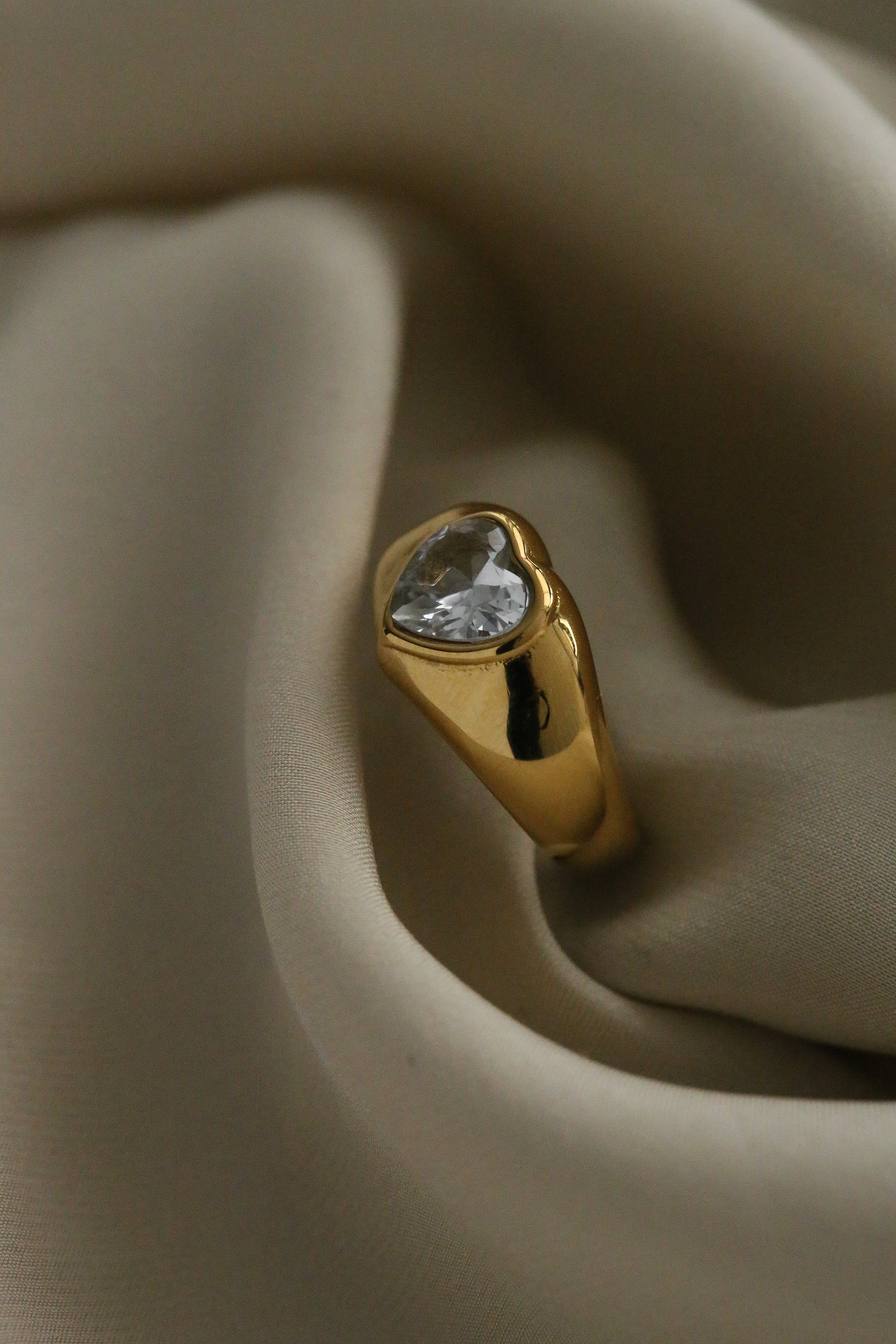Rachelle Ring - Boutique Minimaliste has waterproof, durable, elegant and vintage inspired jewelry