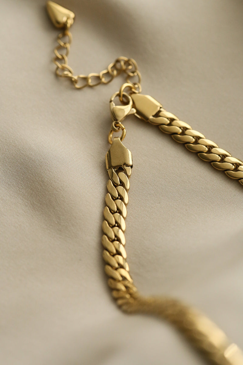 Rebecca Necklace - Boutique Minimaliste has waterproof, durable, elegant and vintage inspired jewelry