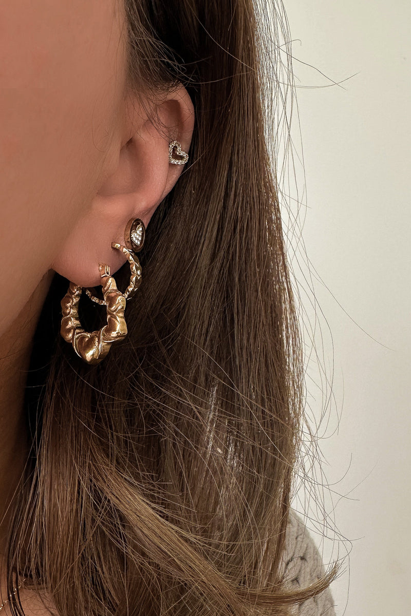 Rita Hoops - Boutique Minimaliste has waterproof, durable, elegant and vintage inspired jewelry