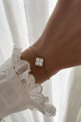 Roma Bracelet - Boutique Minimaliste has waterproof, durable, elegant and vintage inspired jewelry