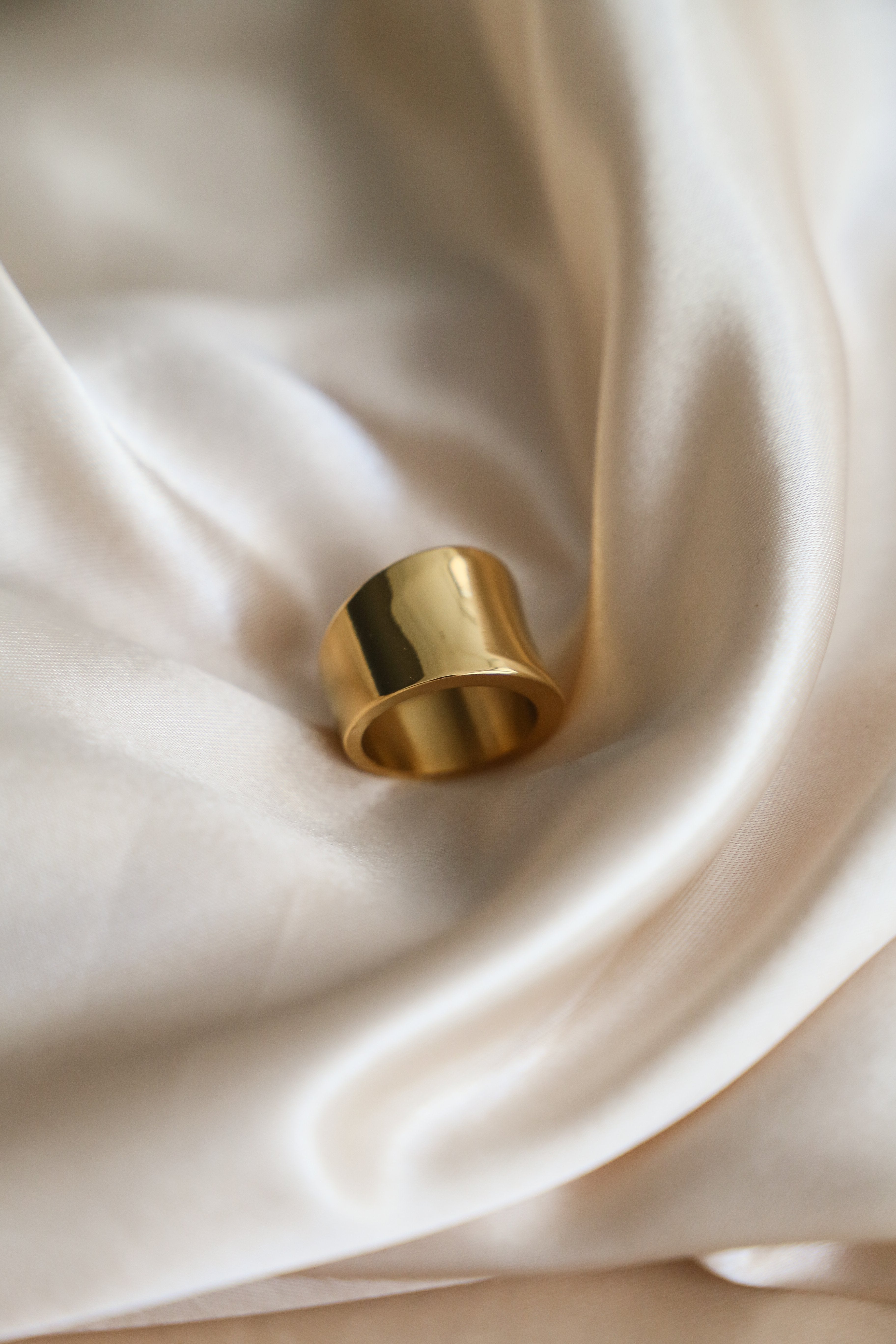 Romy Ring - has waterproof, durable, elegant and vintage inspired jewelry