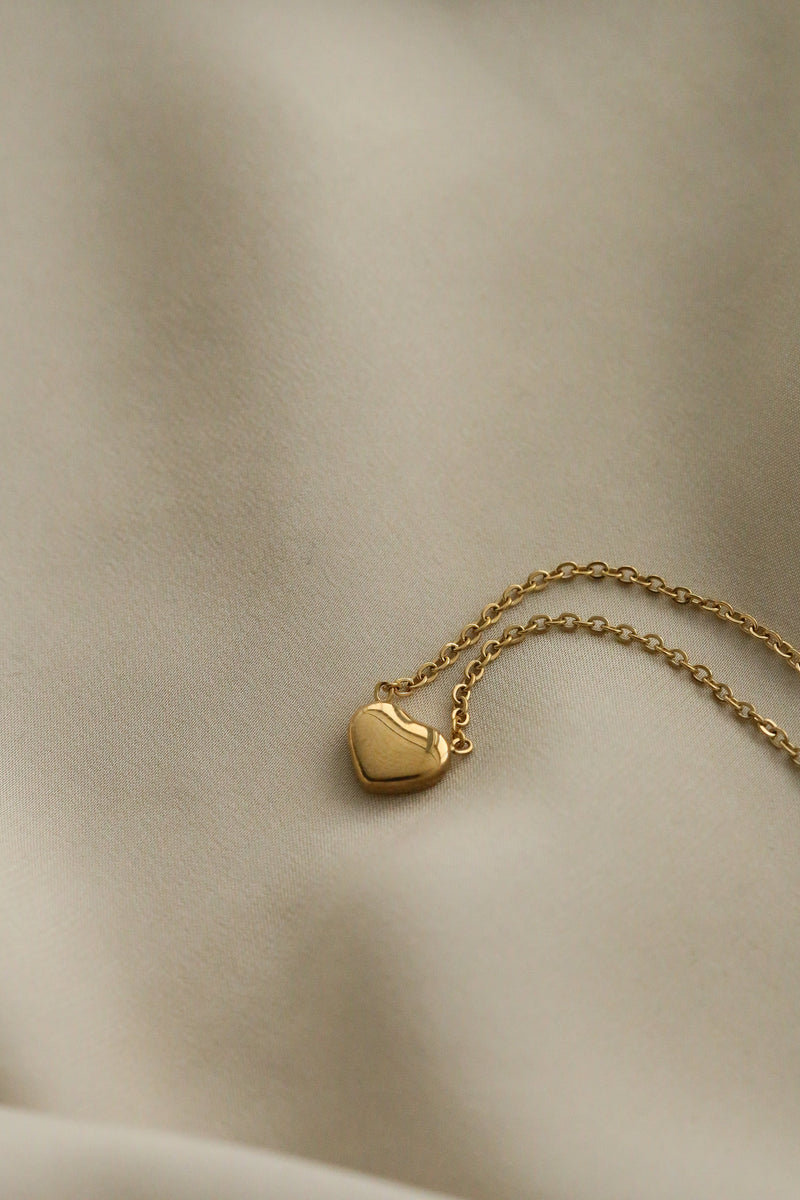 Rosalinde Necklace - Boutique Minimaliste has waterproof, durable, elegant and vintage inspired jewelry