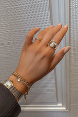 Sabrina Bracelet - Boutique Minimaliste has waterproof, durable, elegant and vintage inspired jewelry
