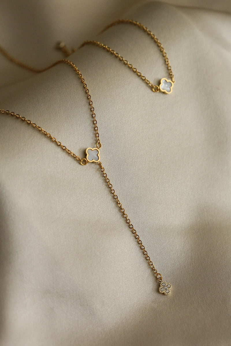 Sabrina Bracelet - Boutique Minimaliste has waterproof, durable, elegant and vintage inspired jewelry