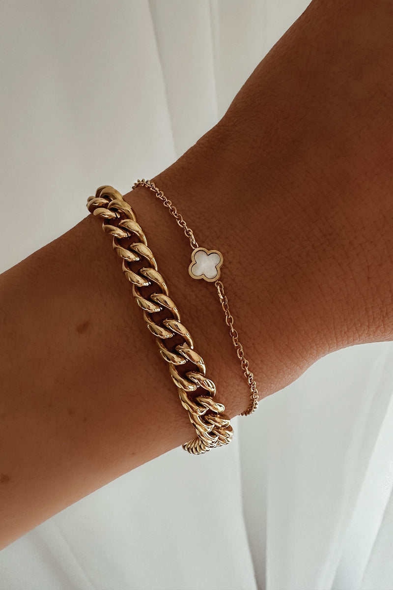 Sabrina Bracelet - Boutique Minimaliste has waterproof, durable, elegant and vintage inspired jewelry