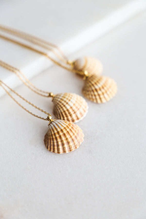 Sand Necklace - Boutique Minimaliste has waterproof, durable, elegant and vintage inspired jewelry