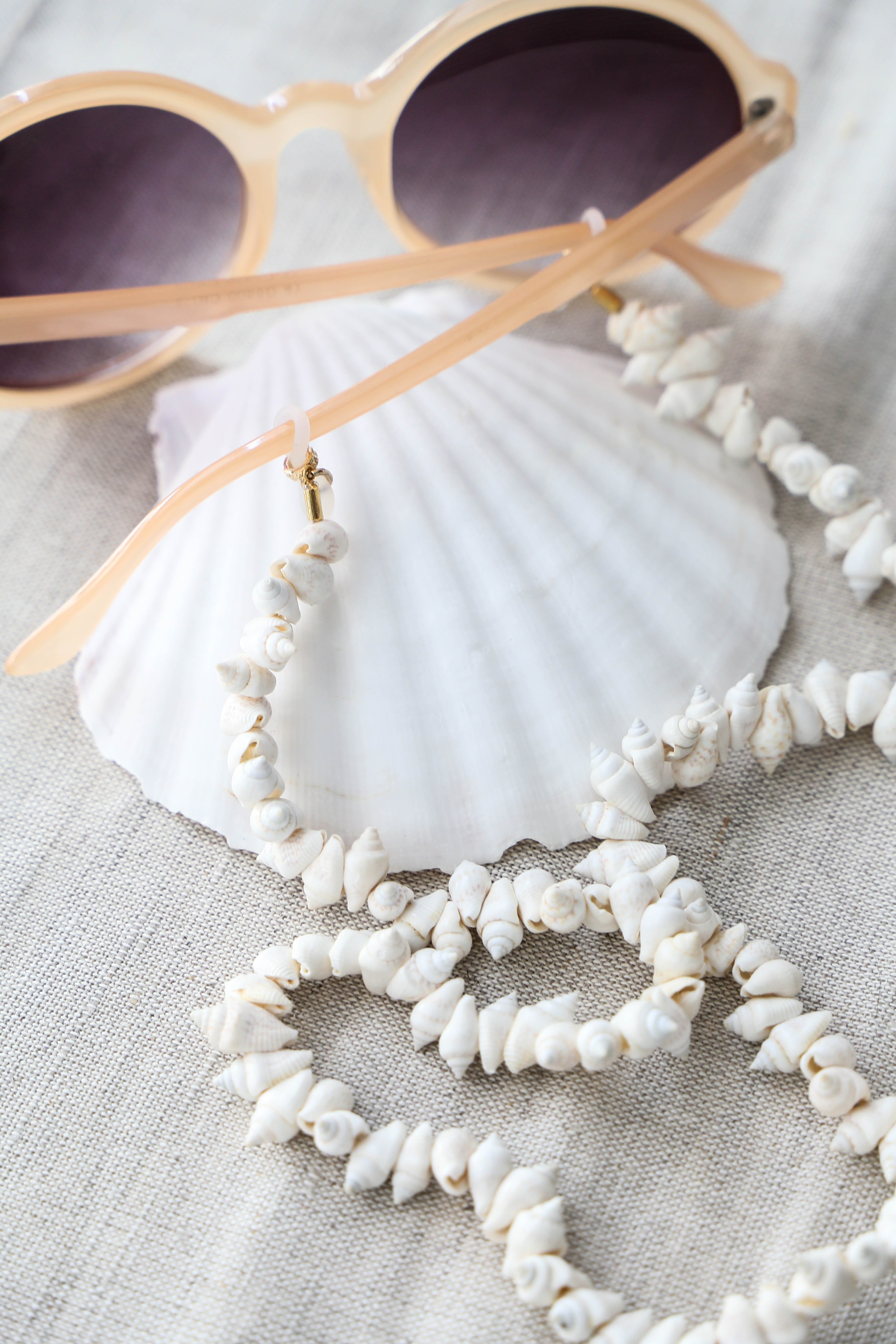 Shells - Sunglasses Chain - Boutique Minimaliste has waterproof, durable, elegant and vintage inspired jewelry