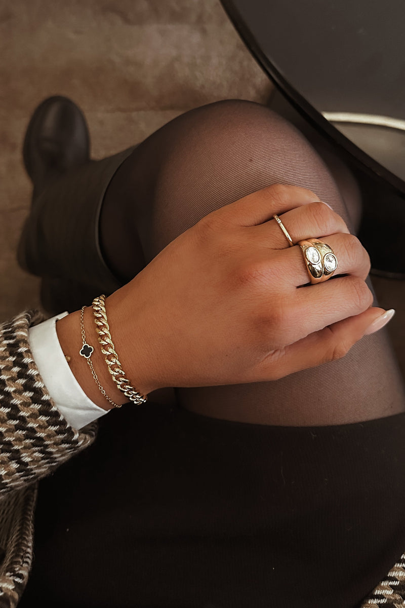 Sienna Bracelet - Boutique Minimaliste has waterproof, durable, elegant and vintage inspired jewelry