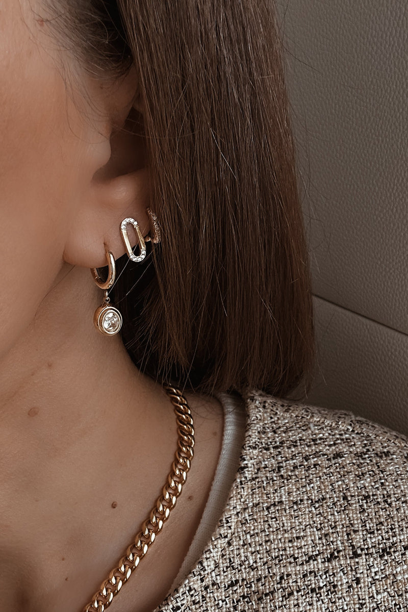 Sloane Huggies - Boutique Minimaliste has waterproof, durable, elegant and vintage inspired jewelry