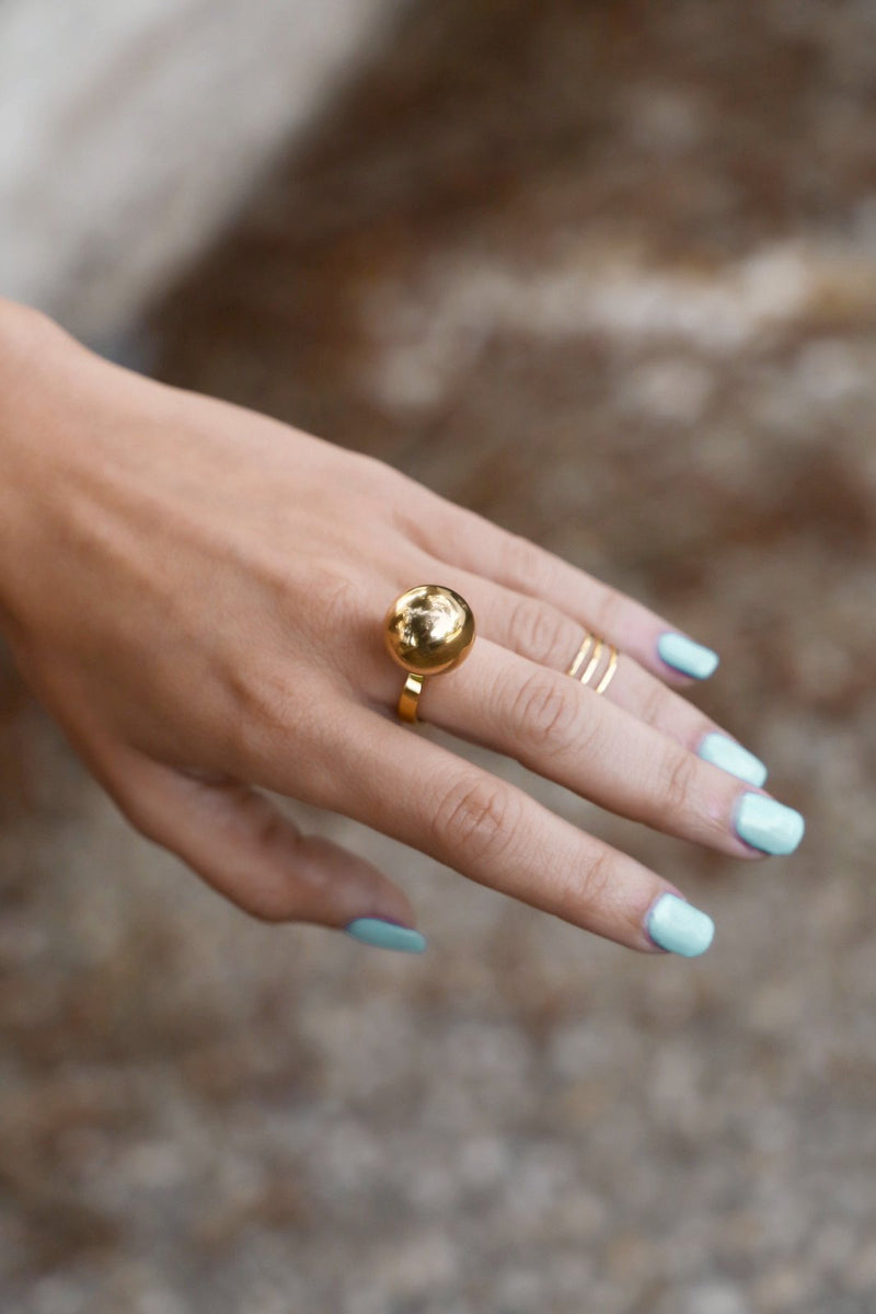 Sophie Orb Ring - Boutique Minimaliste has waterproof, durable, elegant and vintage inspired jewelry