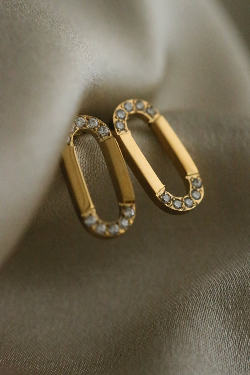 Sunny Studs - Boutique Minimaliste has waterproof, durable, elegant and vintage inspired jewelry