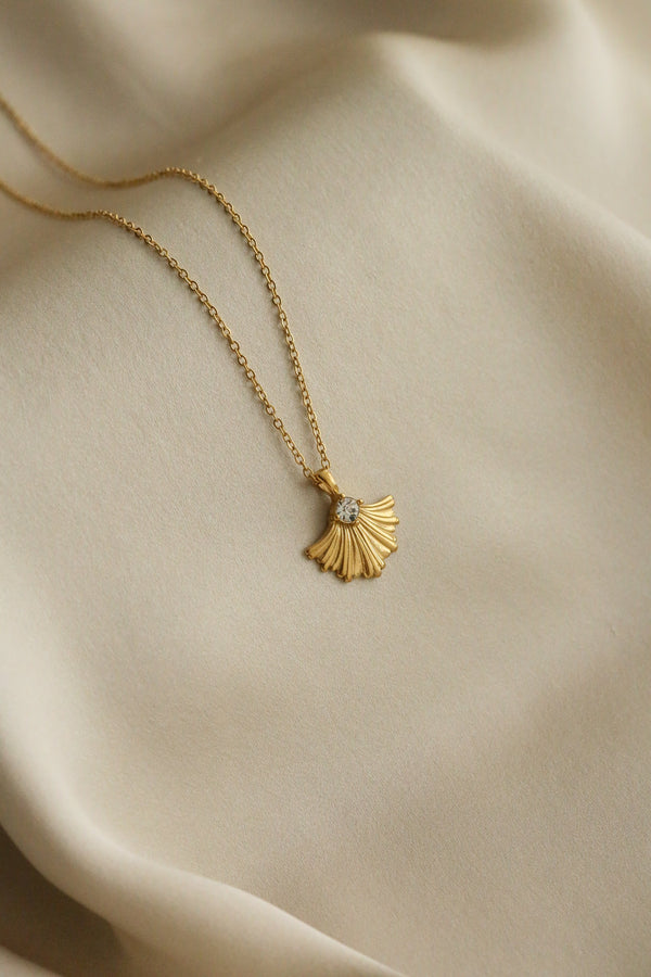 Terry Necklace - Boutique Minimaliste has waterproof, durable, elegant and vintage inspired jewelry