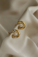 Thelma Hoops - Boutique Minimaliste has waterproof, durable, elegant and vintage inspired jewelry