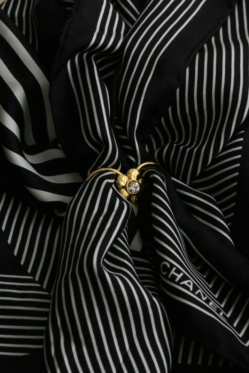 Theodora (Vintage) Scarf Ring - Boutique Minimaliste has waterproof, durable, elegant and vintage inspired jewelry