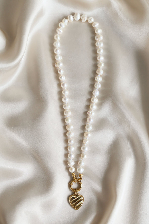 Torino Necklace - Boutique Minimaliste has waterproof, durable, elegant and vintage inspired jewelry