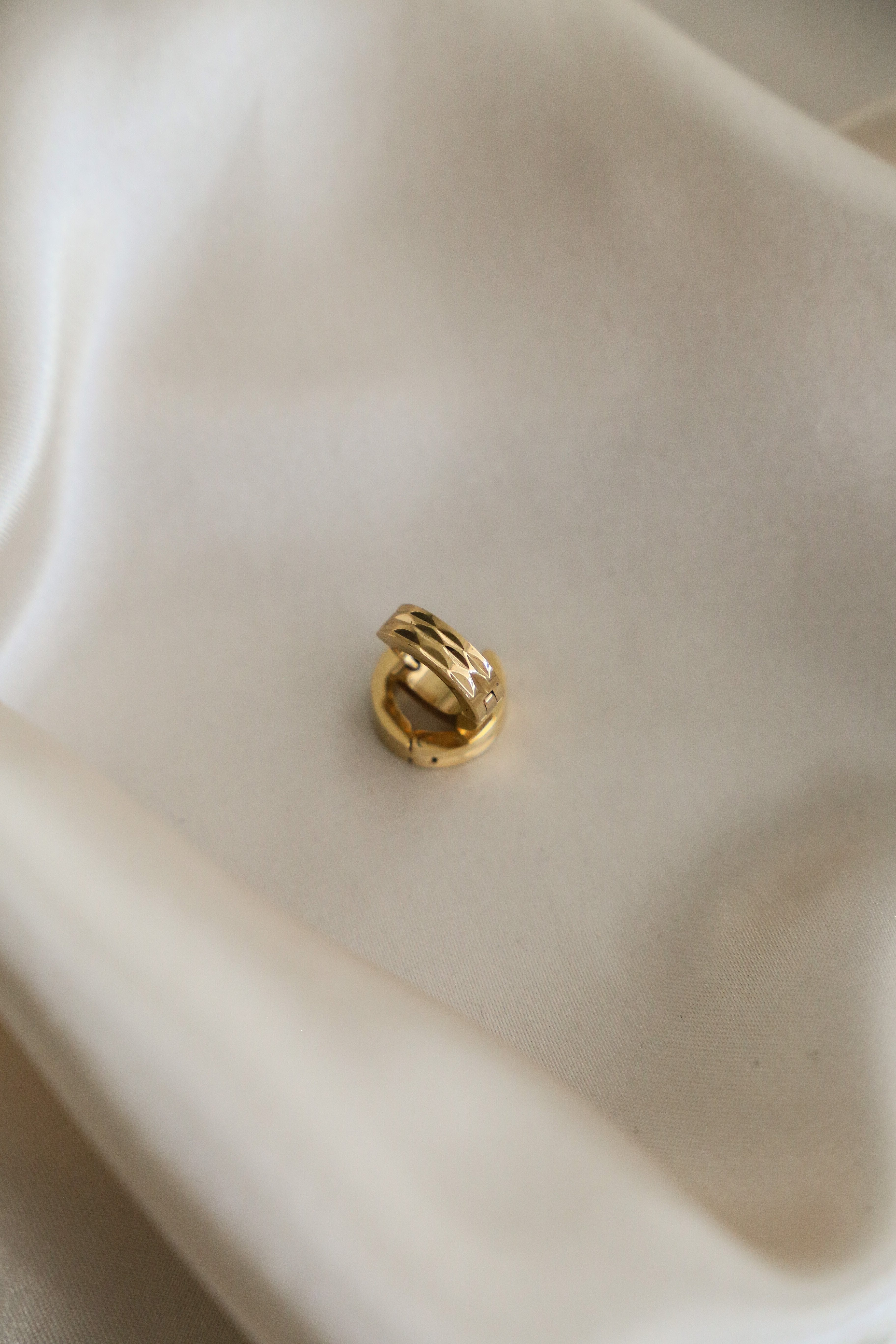 Tropea Hoop Earrings - Boutique Minimaliste has waterproof, durable, elegant and vintage inspired jewelry