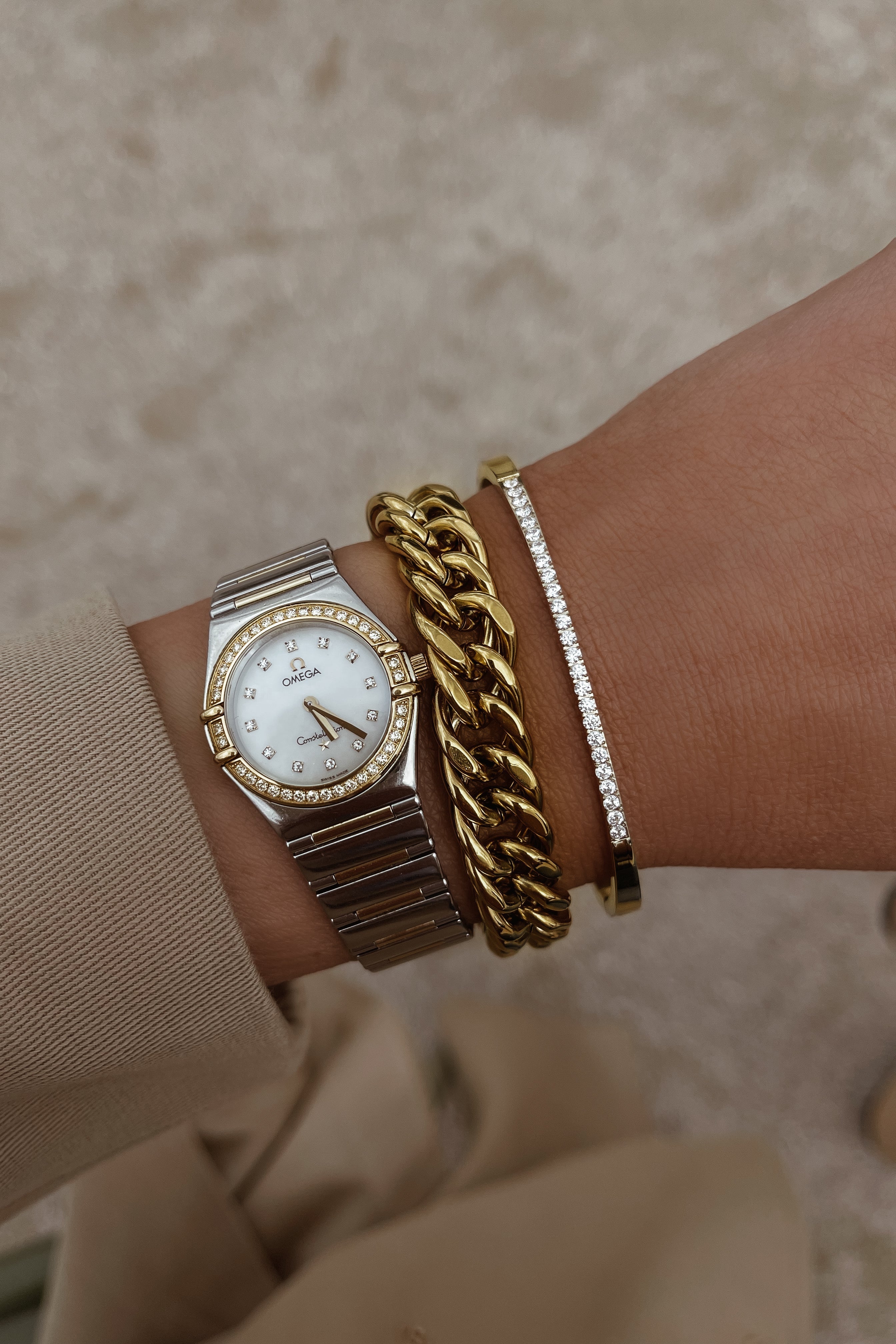True Bracelet - Boutique Minimaliste has waterproof, durable, elegant and vintage inspired jewelry