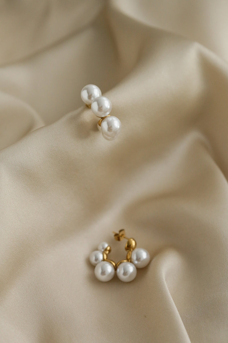 True Hoops - Boutique Minimaliste has waterproof, durable, elegant and vintage inspired jewelry