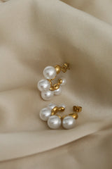 True Hoops - Boutique Minimaliste has waterproof, durable, elegant and vintage inspired jewelry