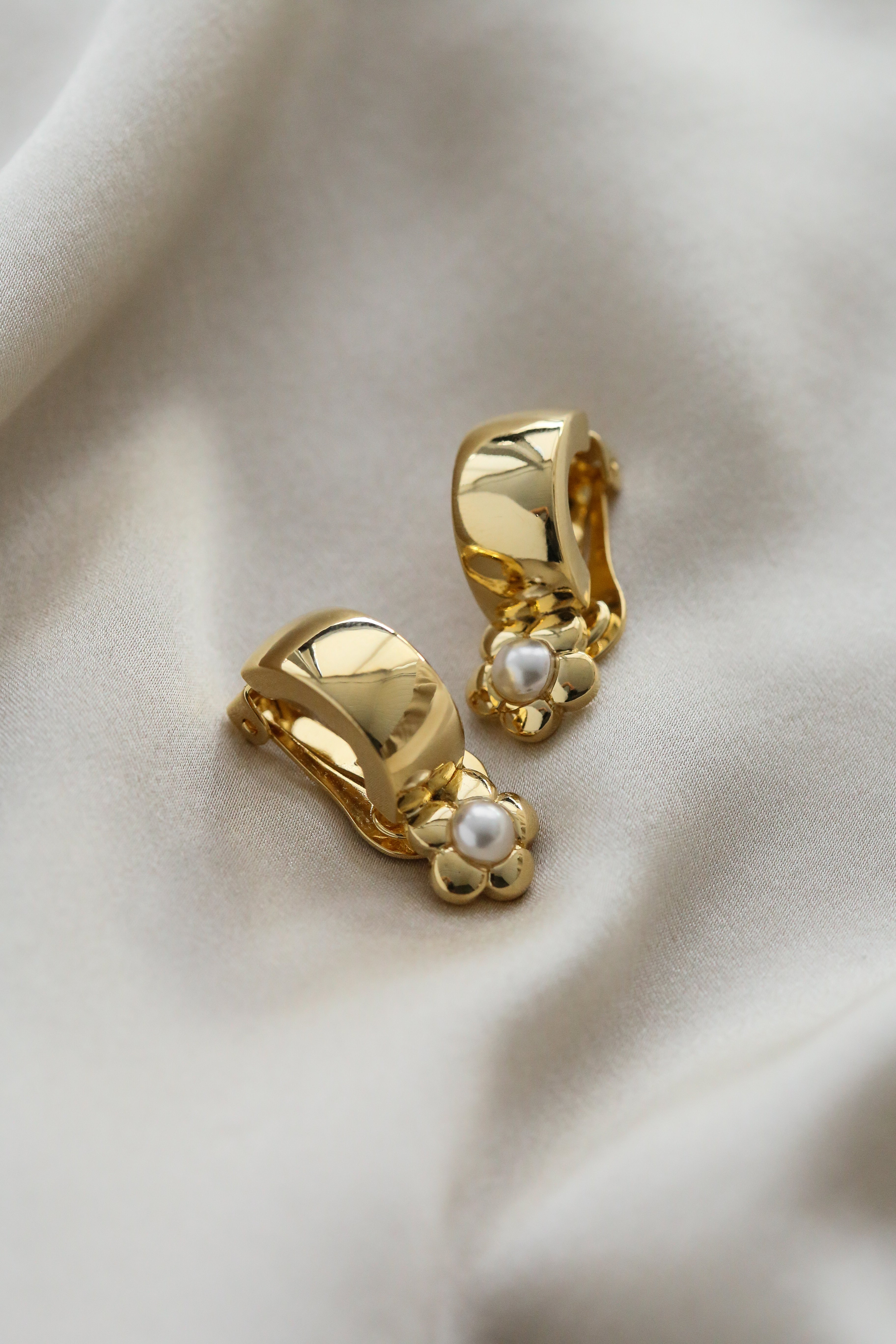 Venice (Vintage) Earrings - Boutique Minimaliste has waterproof, durable, elegant and vintage inspired jewelry