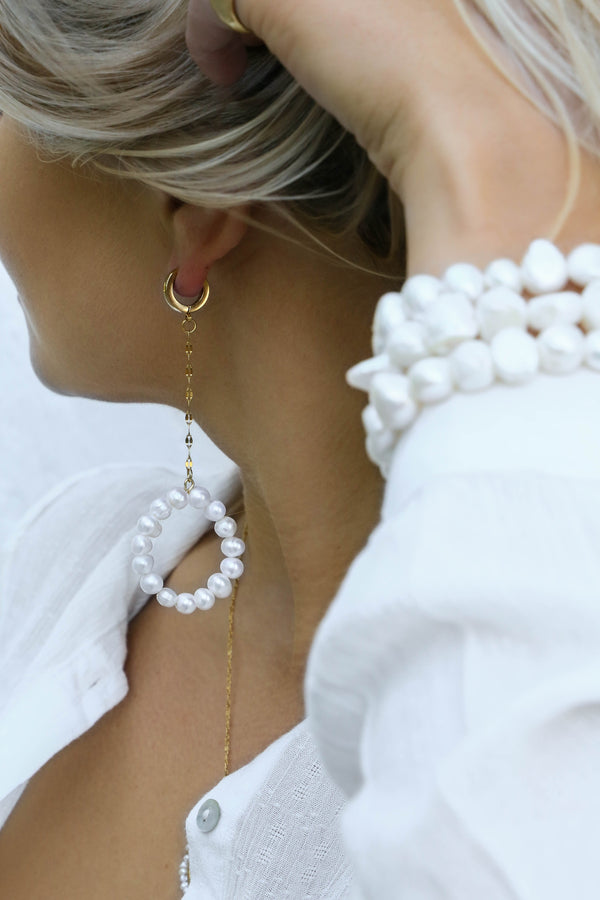 Verity Earrings - Boutique Minimaliste has waterproof, durable, elegant and vintage inspired jewelry