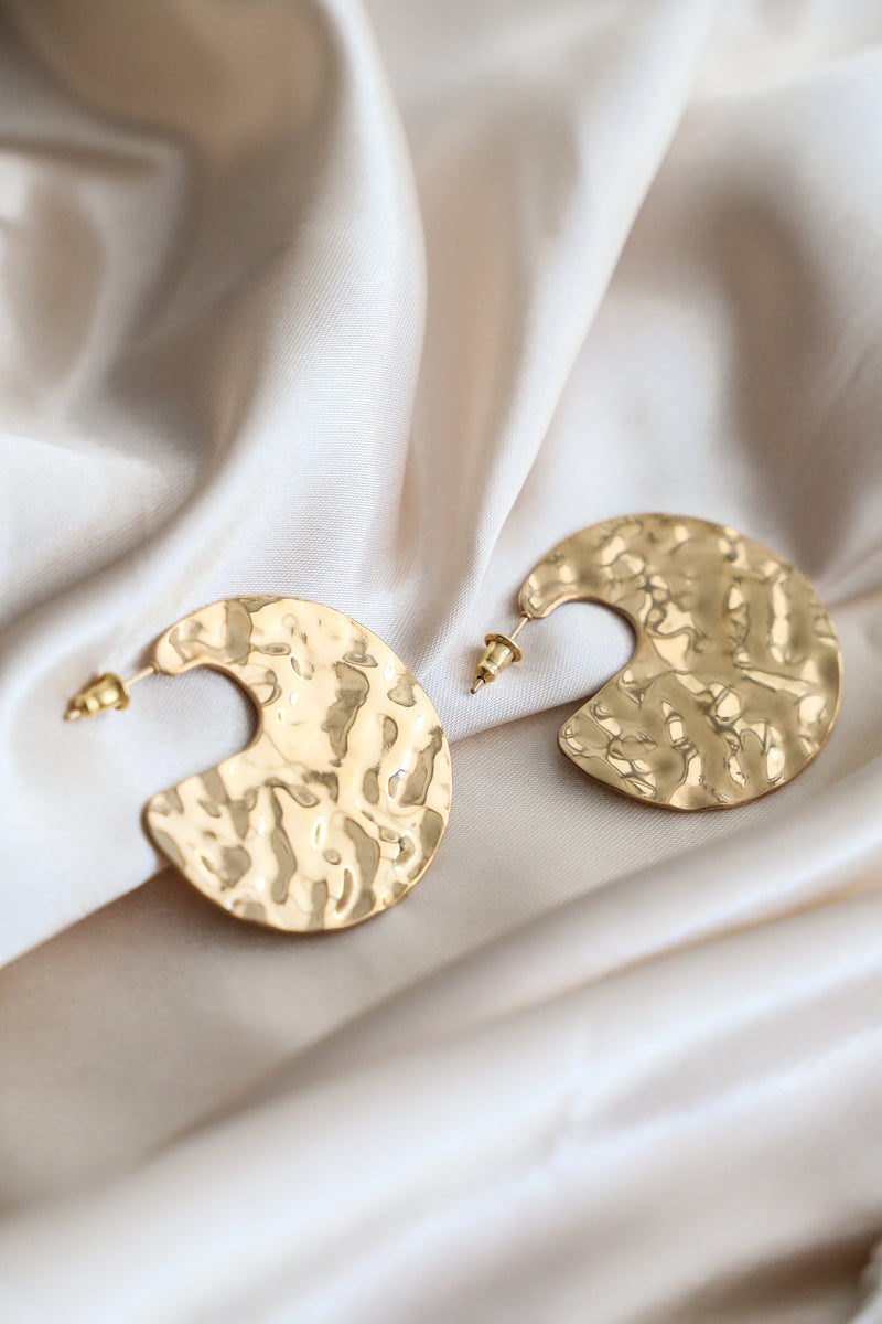 Alexandra Earrings - Boutique Minimaliste has waterproof, durable, elegant and vintage inspired jewelry