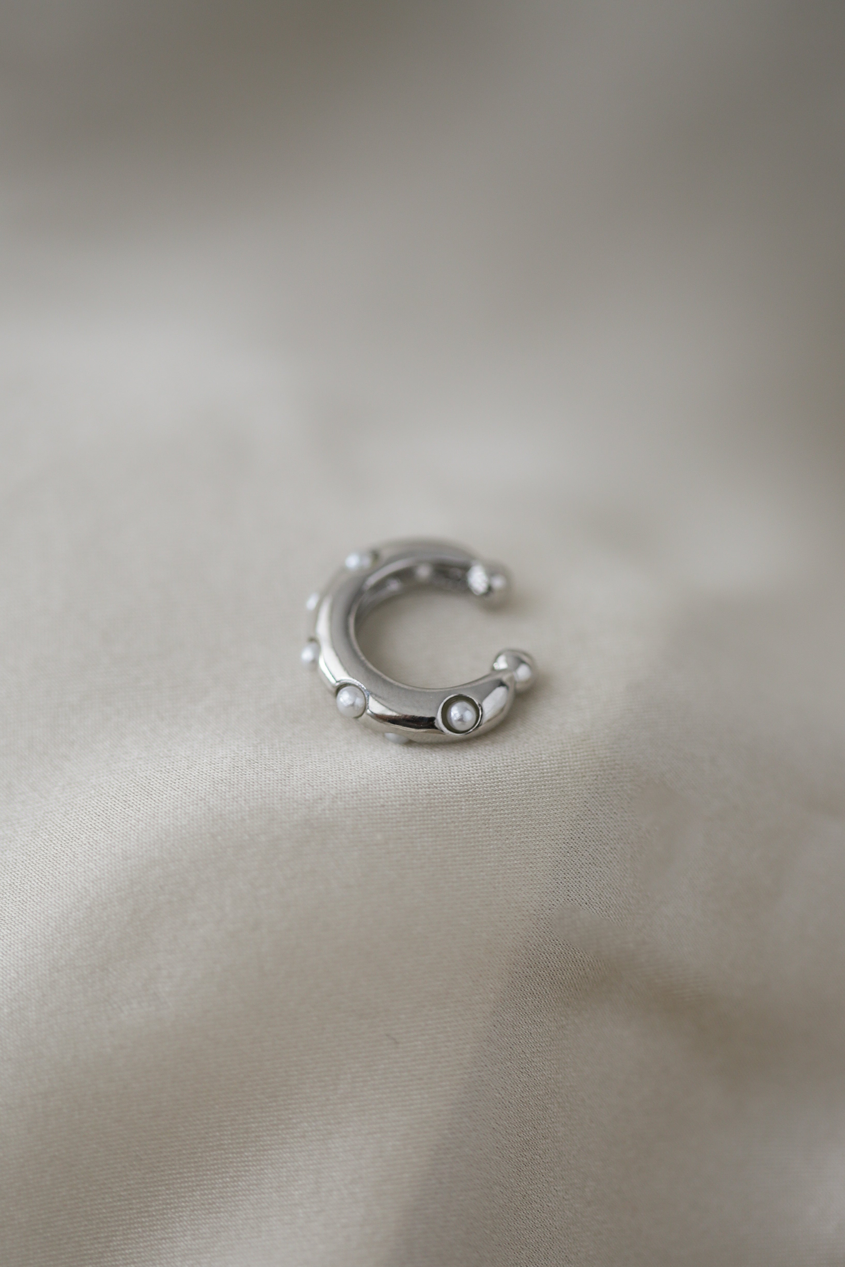 Xanthe Ear Cuff - Boutique Minimaliste has waterproof, durable, elegant and vintage inspired jewelry