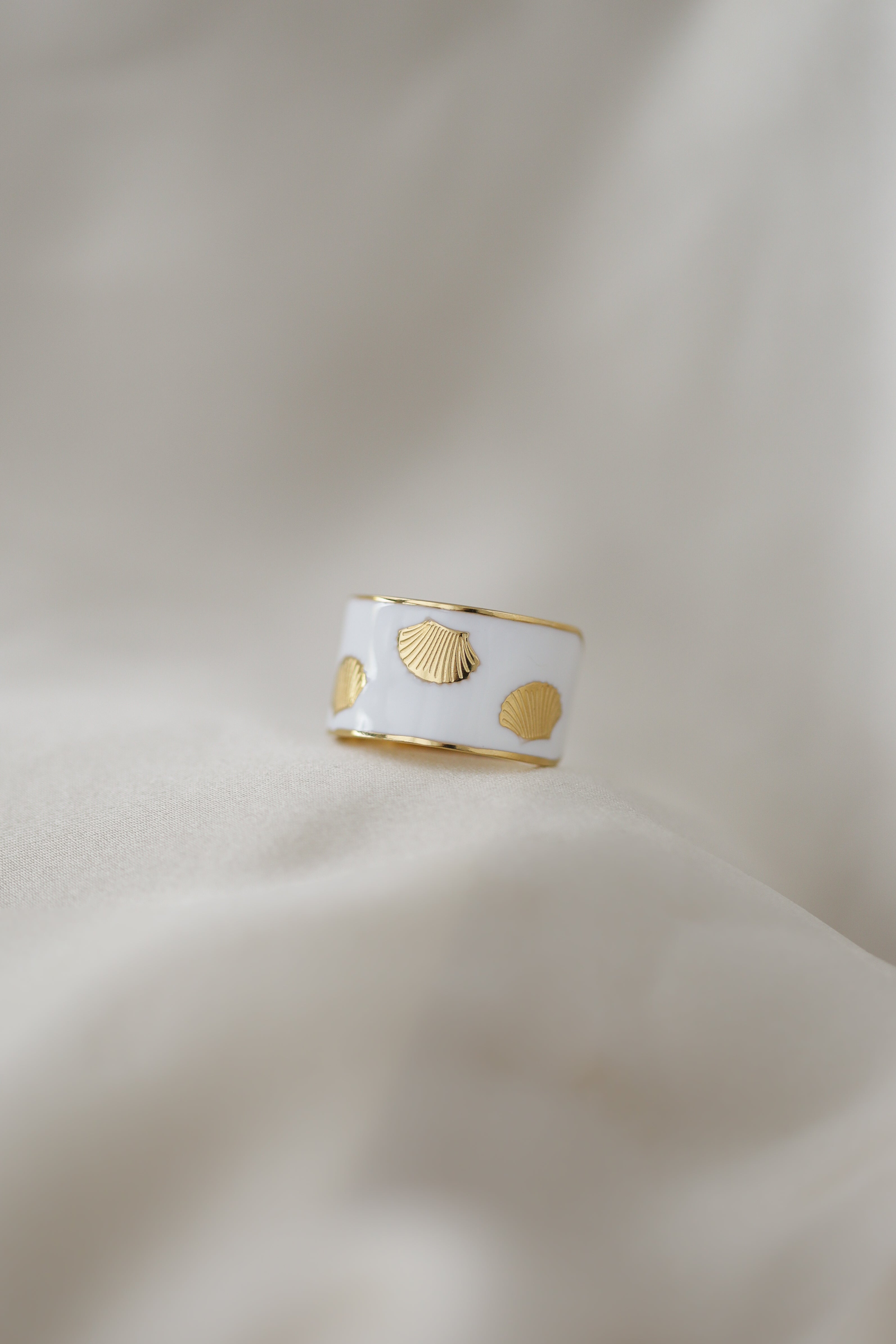 Xara Ring - Boutique Minimaliste has waterproof, durable, elegant and vintage inspired jewelry