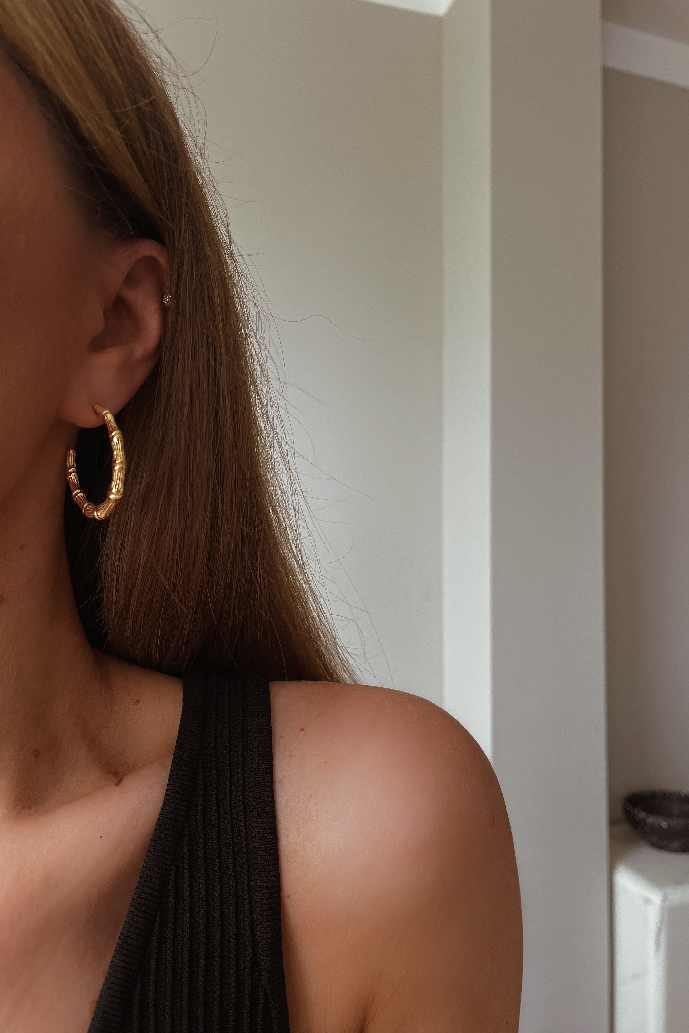 Xianna Hoops - Boutique Minimaliste has waterproof, durable, elegant and vintage inspired jewelry